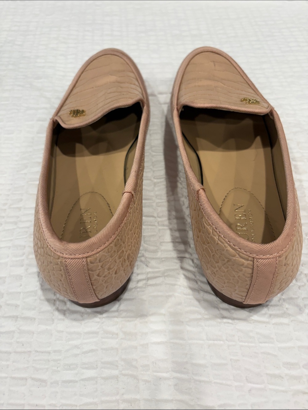 Ralph Lauren Blush Pink Croc-Embossed Leather Flats
Size 8 - Picture 3 of 6